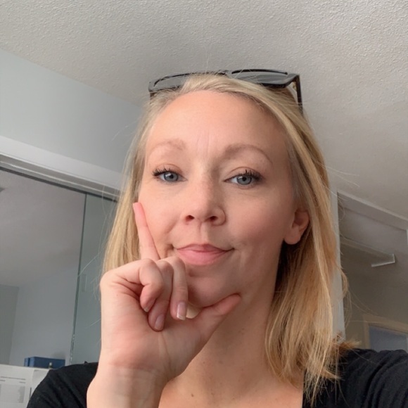 Meet your Posher, Sarah - Picture 2 of 2